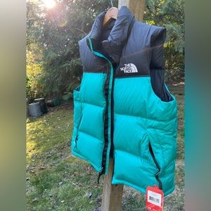 Nuptse teal puffer vest The North Face